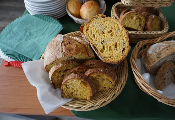Pekař - Střední škola podnikání a gastronomie Praha